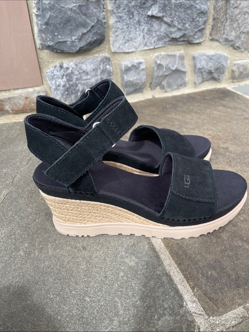 UGG Ileana platform wedge sandal size 10 black - Picture 5 of 9